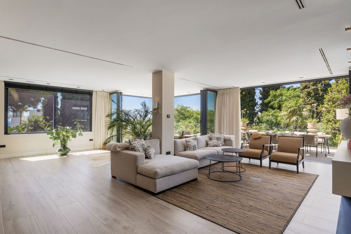 Huis te koop in El Rosario | 4 slaapkamers H5364952