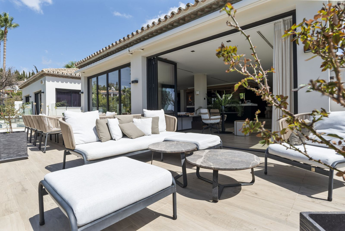 Huis te koop in El Rosario | 4 slaapkamers H5364952