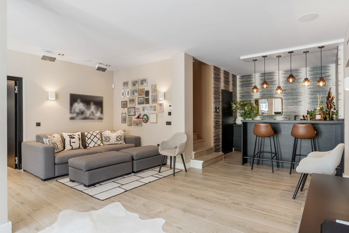 Huis te koop in El Rosario | 4 slaapkamers H5364952