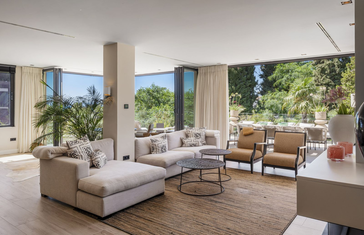 Huis te koop in El Rosario | 4 slaapkamers H5364952