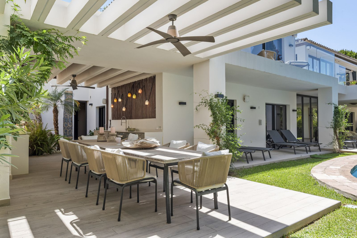 Huis te koop in El Rosario | 4 slaapkamers H5364952