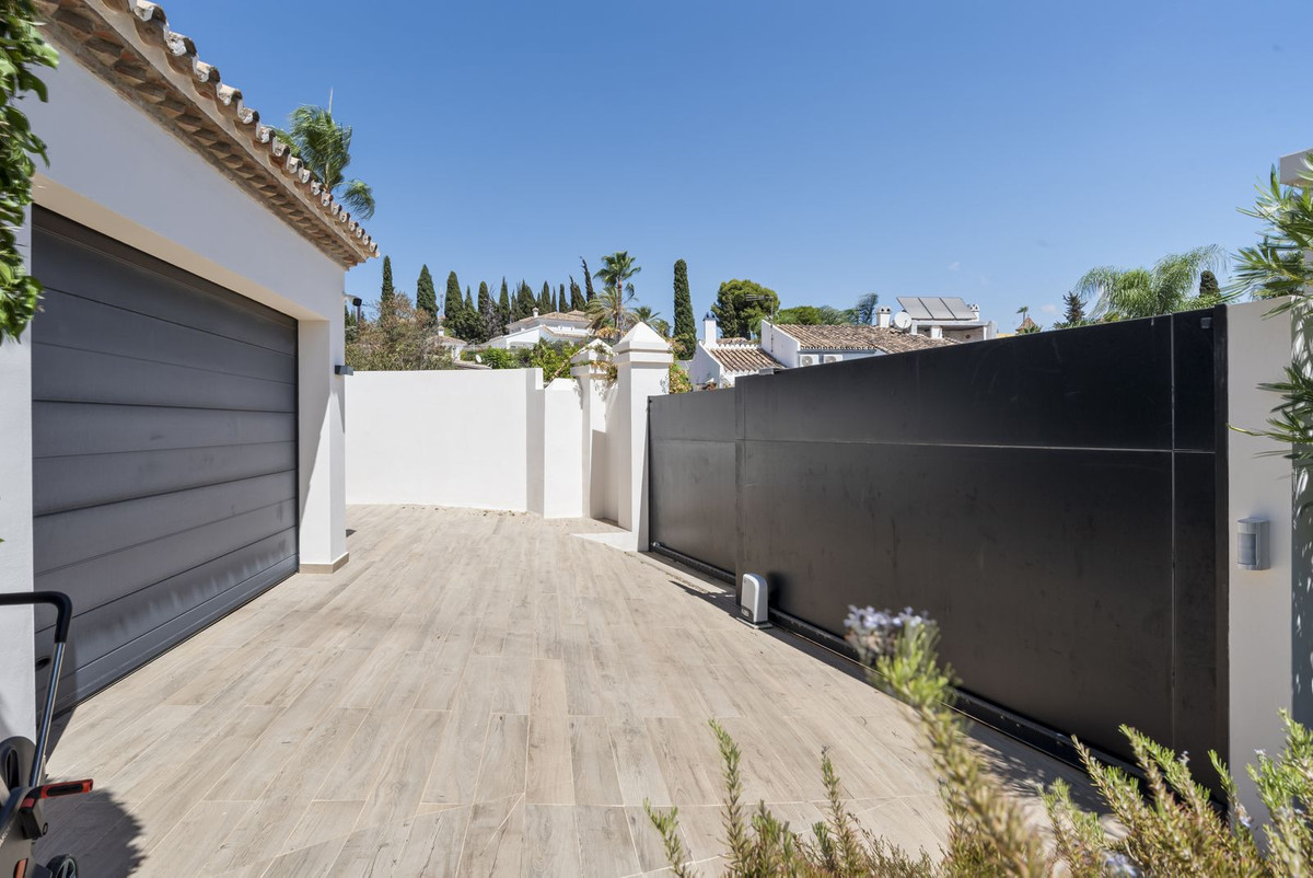Huis te koop in El Rosario | 4 slaapkamers H5364952