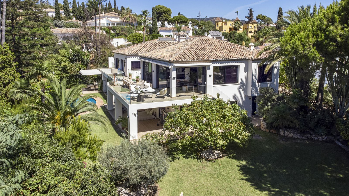 Huis te koop in El Rosario | 4 slaapkamers H5364952