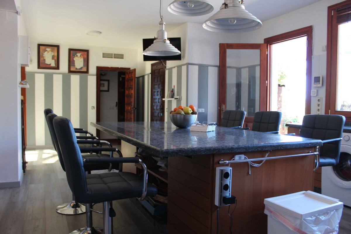 Huis te koop in El Rosario | 10 slaapkamers H5376970
