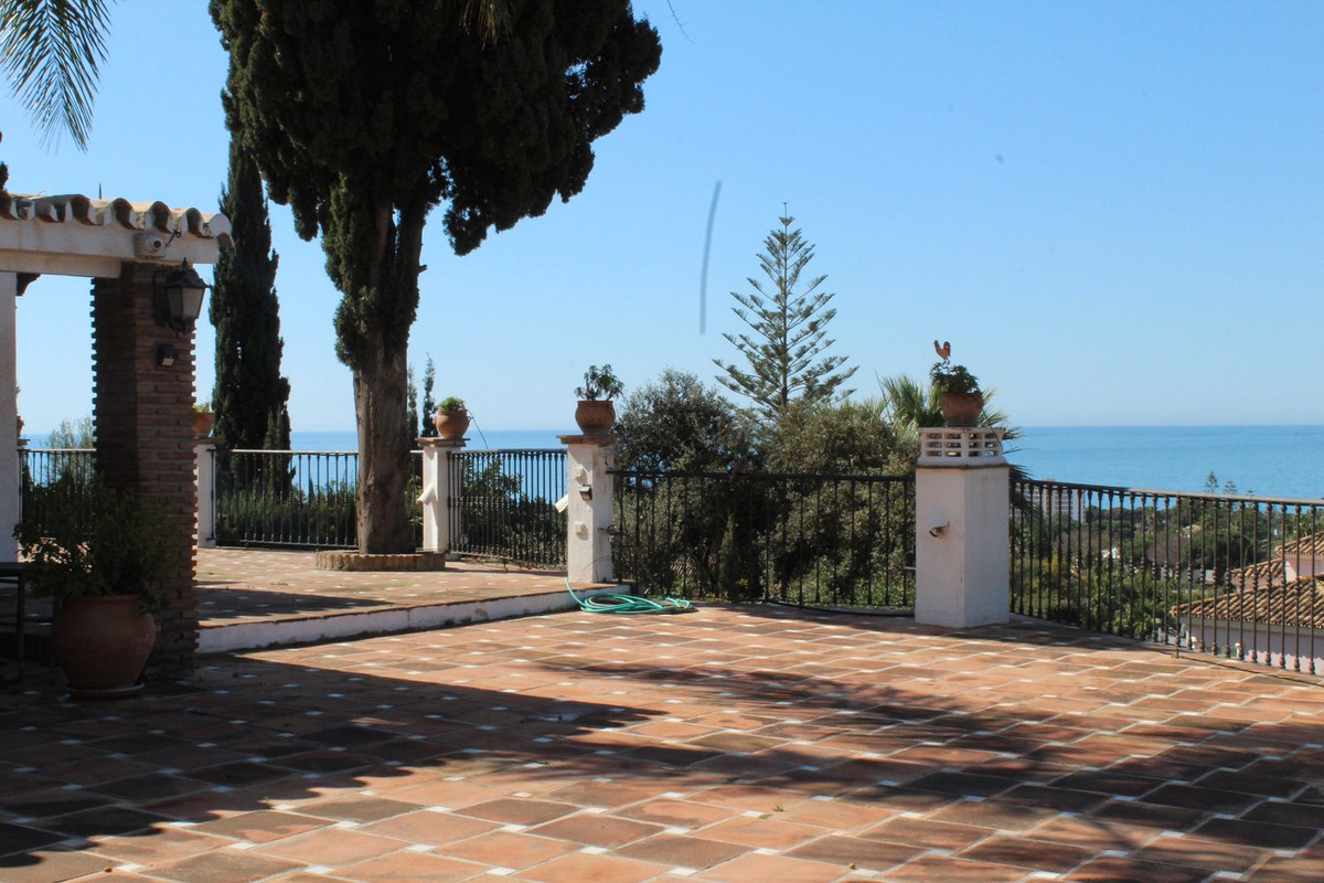 Huis te koop in El Rosario | 10 slaapkamers H5376970