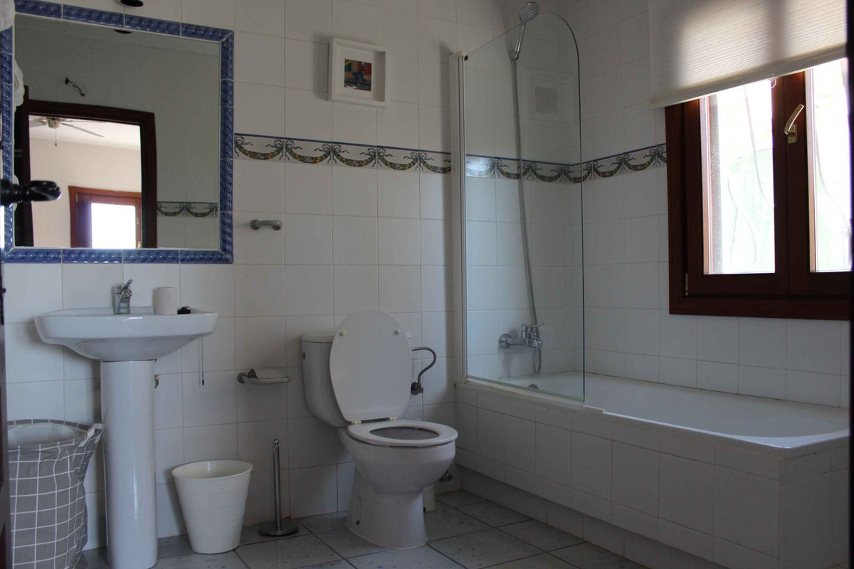 Huis te koop in El Rosario | 10 slaapkamers H5376970