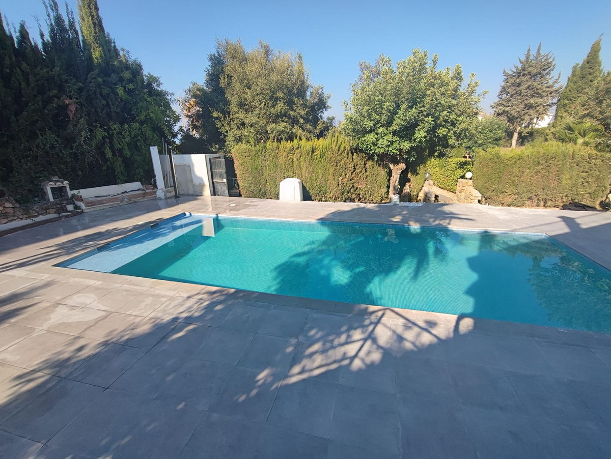 Huis te koop in El Rosario | 10 slaapkamers H5376970