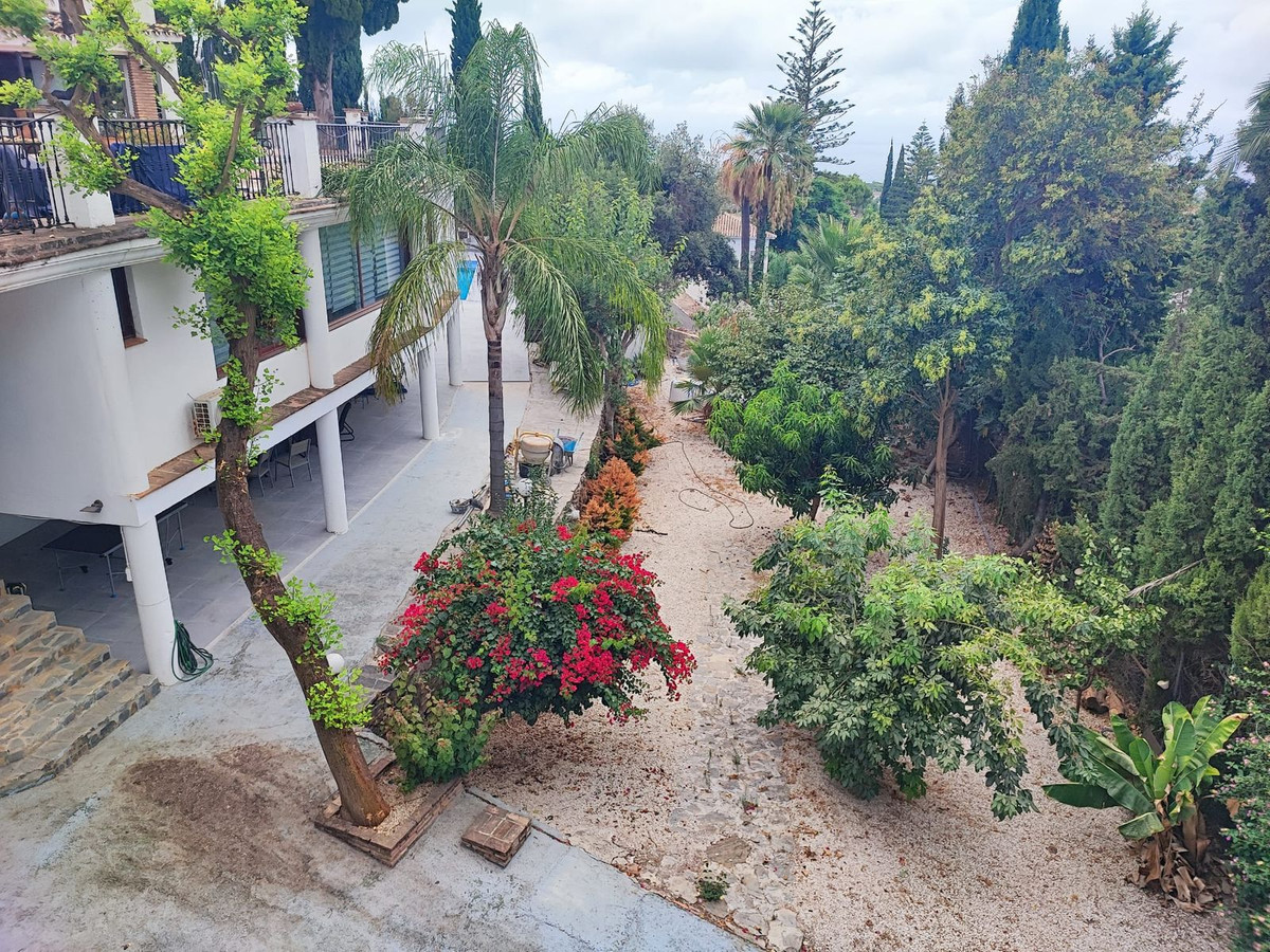 Huis te koop in El Rosario | 10 slaapkamers H5376970