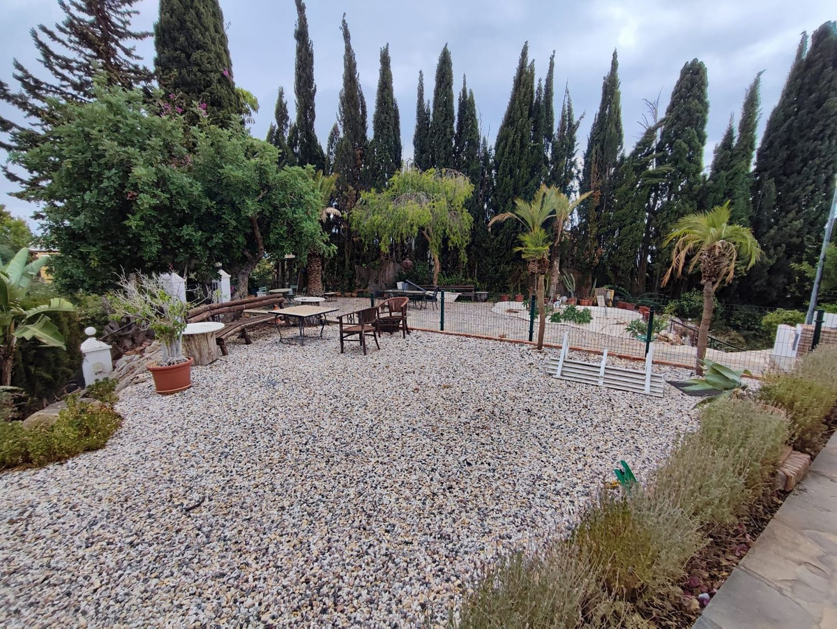 Huis te koop in El Rosario | 10 slaapkamers H5376970