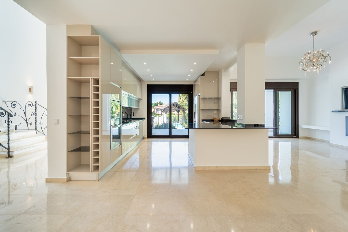 Huis te koop in El Rosario | 5 slaapkamers H5455543