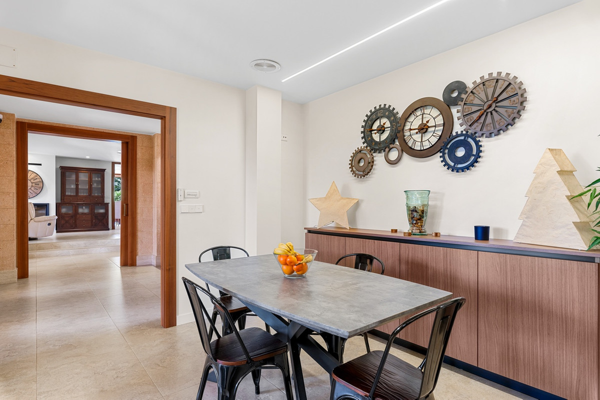 Vrijstaande Villa te koop in Elche | 5 slaapkamers H5034481