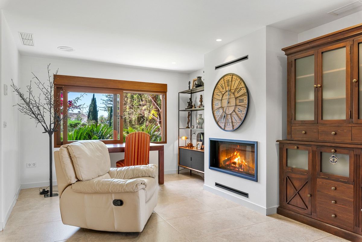 Vrijstaande Villa te koop in Elche | 5 slaapkamers H5034481