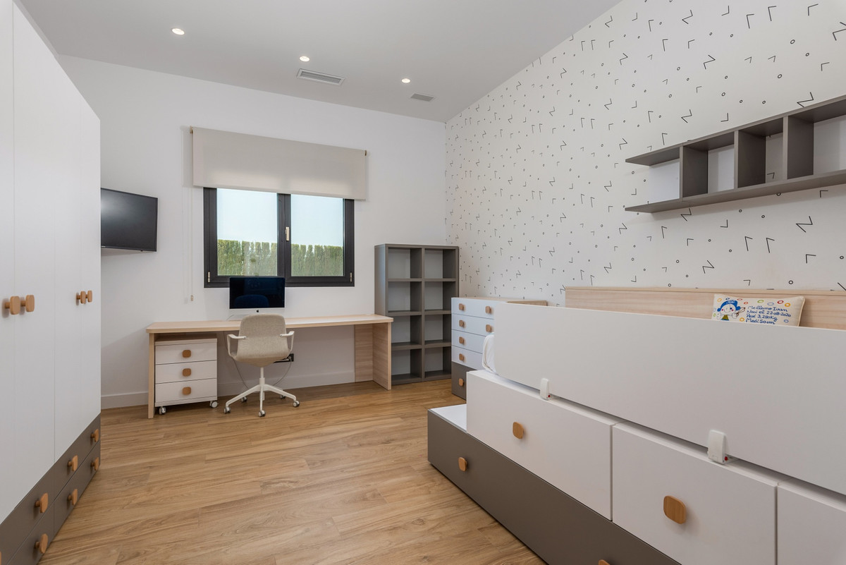 Property main view 44