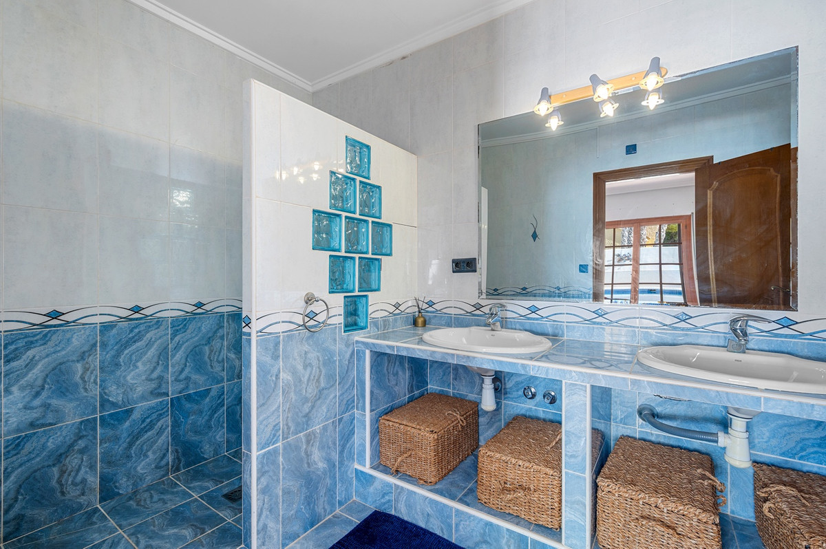 Vrijstaande Villa te koop in Elche | 6 slaapkamers H5214022