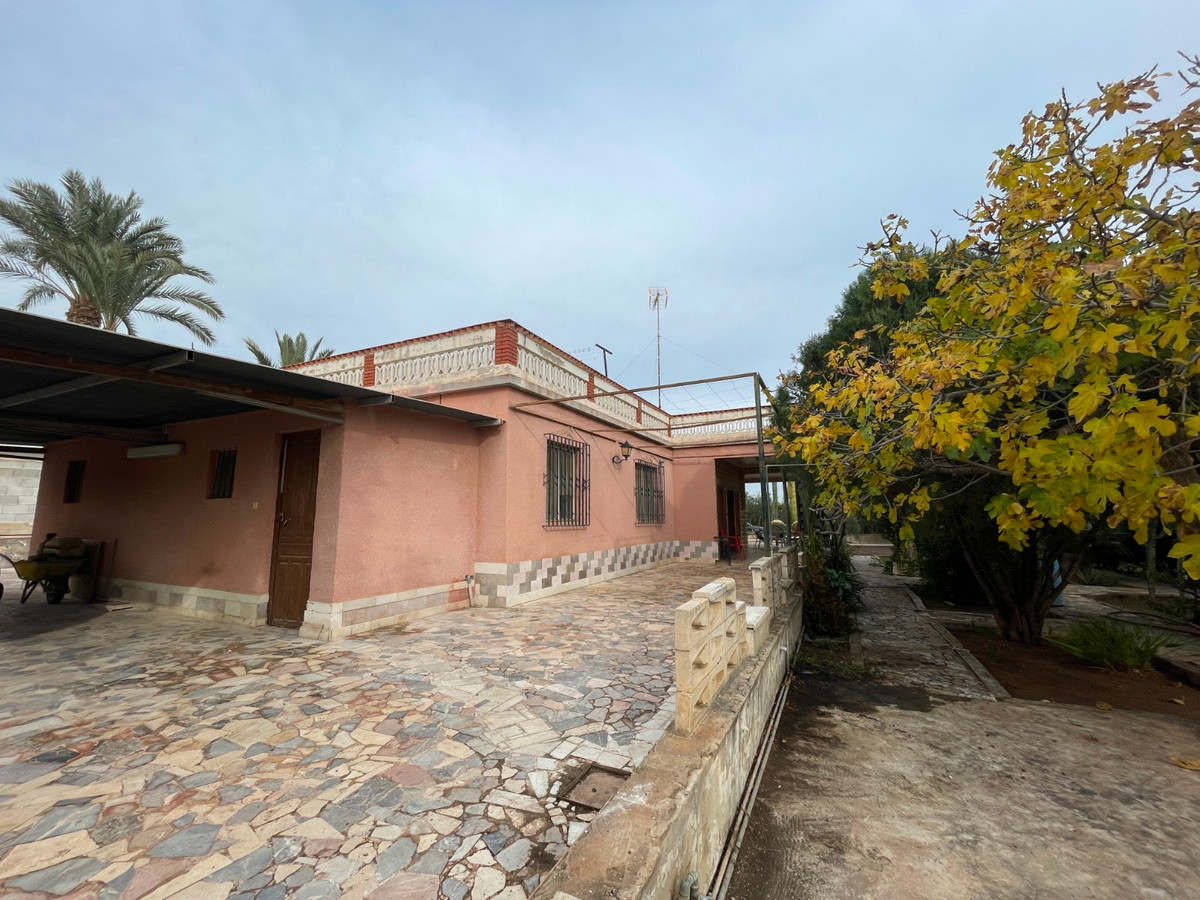 Vrijstaande Villa te koop in Elche | 4 slaapkamers H5257210