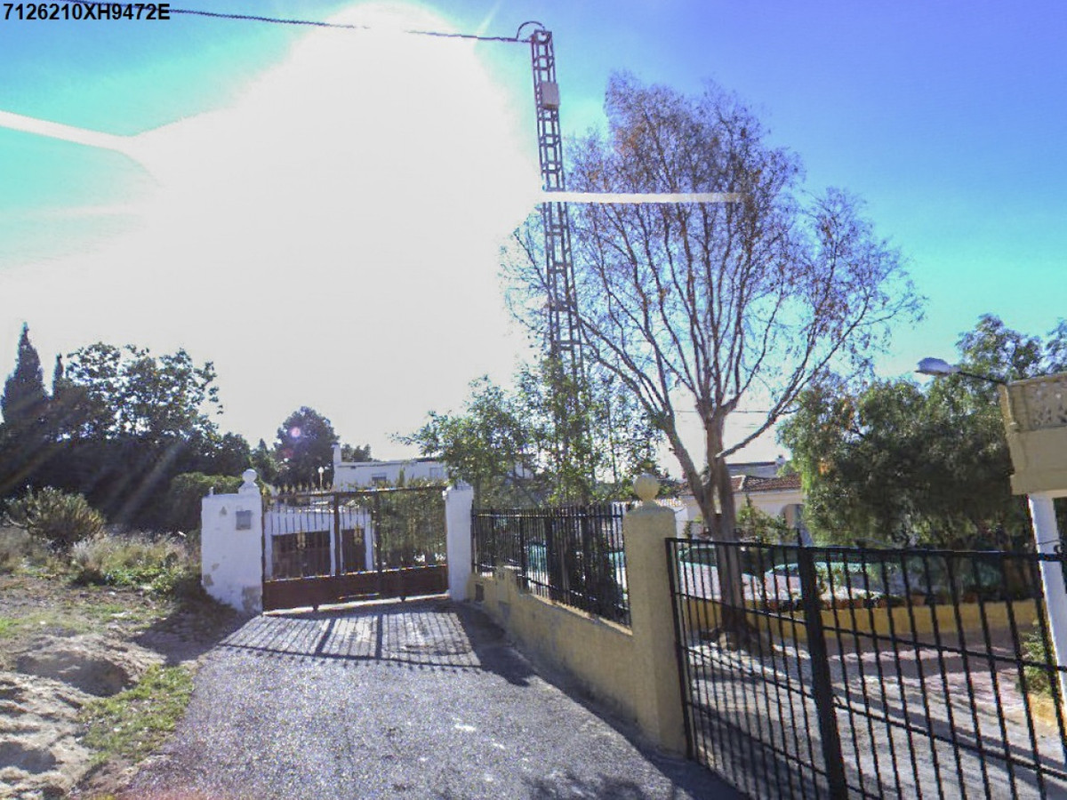 Vrijstaande Villa te koop in Elche | 5 slaapkamers H5294323