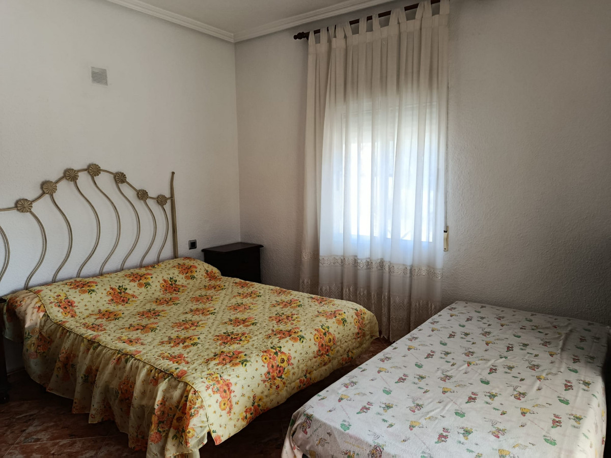 Vrijstaande Villa te koop in Elche | 5 slaapkamers H5294323