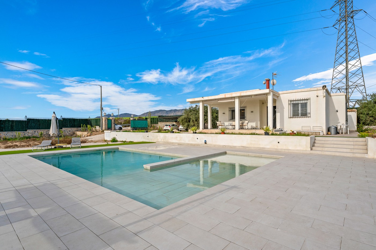 Geschakelde Woning te koop in Elche | 3 slaapkamers H5304349