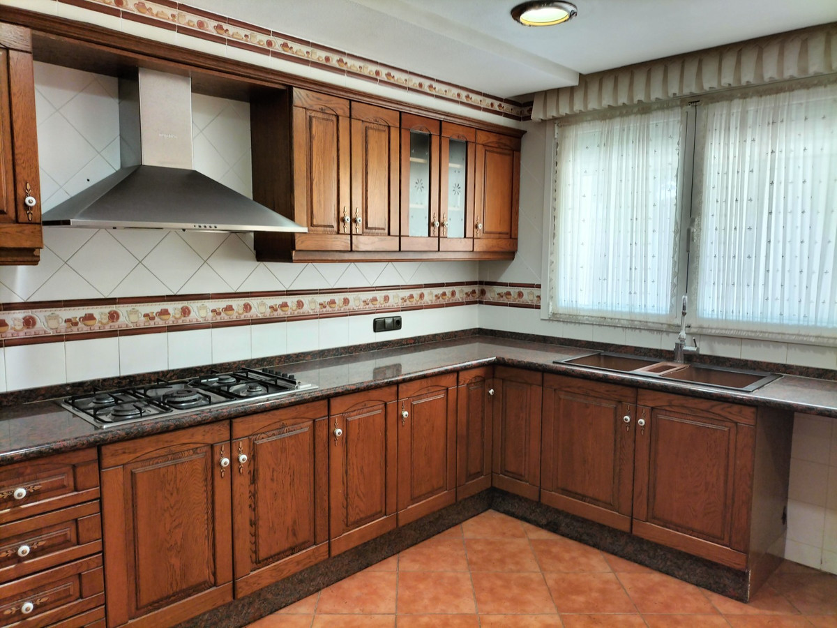 Vrijstaande Villa te koop in Elda | 4 slaapkamers H5200396