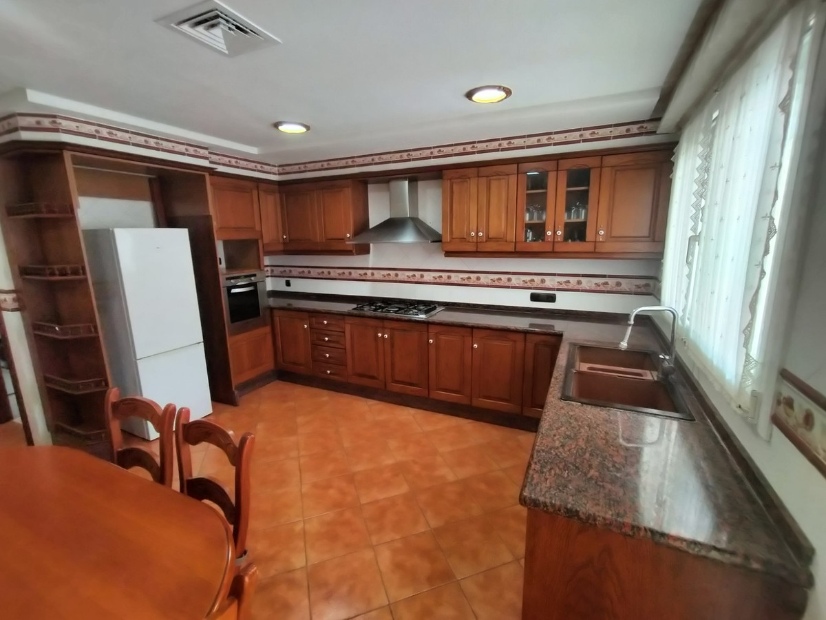 Vrijstaande Villa te koop in Elda | 4 slaapkamers H5200396