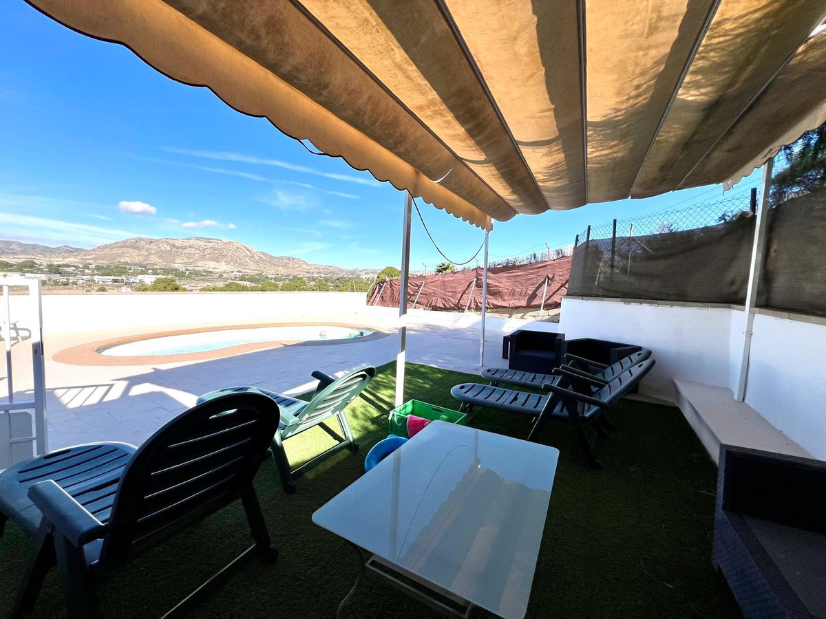 Vrijstaande Villa te koop in Elda | 4 slaapkamers H5234875