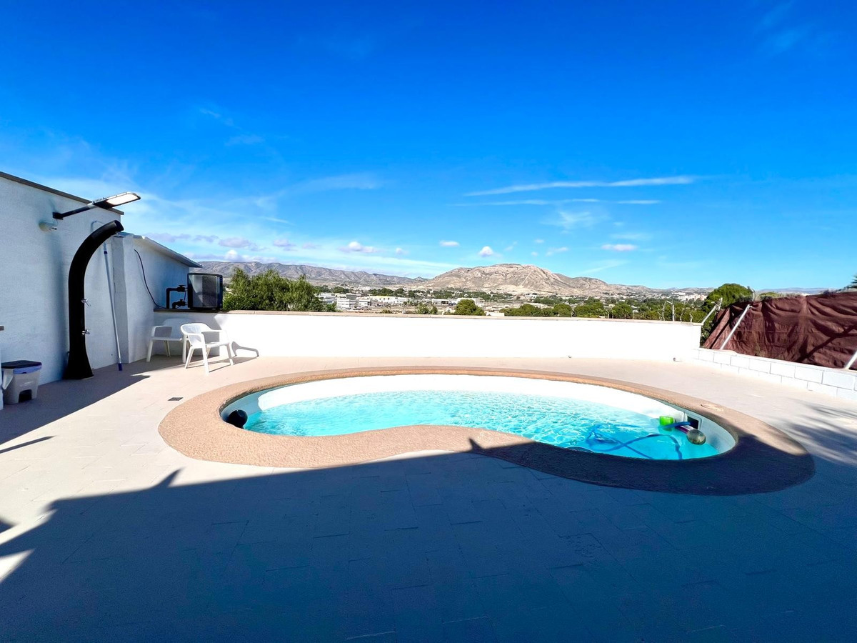 Vrijstaande Villa te koop in Elda | 4 slaapkamers H5234875