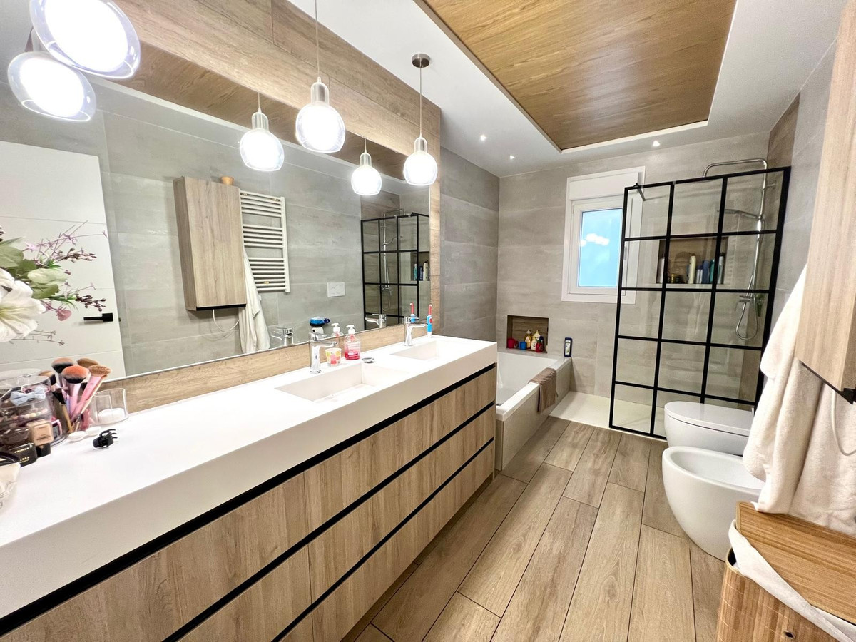 Vrijstaande Villa te koop in Elda | 4 slaapkamers H5234875