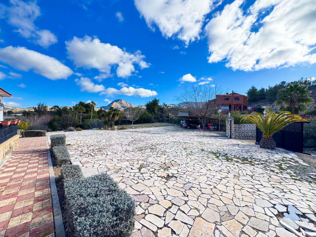 Vrijstaande Villa te koop in Elda | 6 slaapkamers H5342818