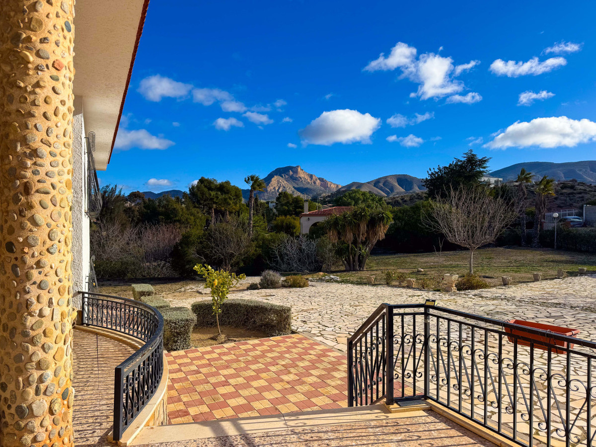 Vrijstaande Villa te koop in Elda | 6 slaapkamers H5342818