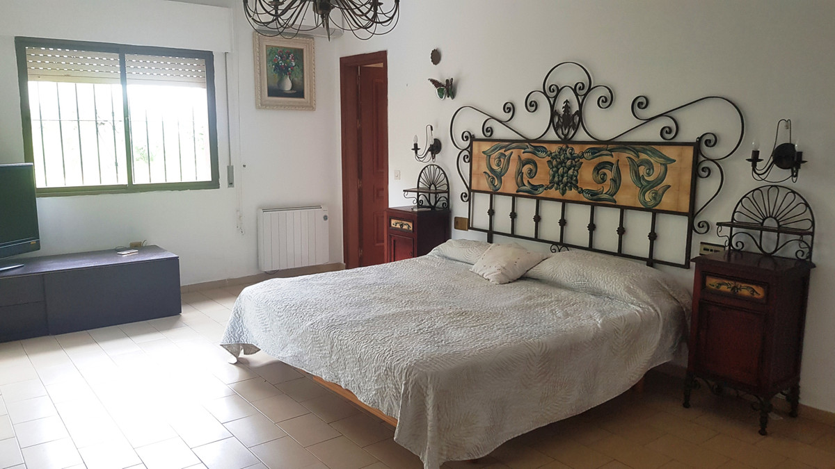 Huis te koop in Elviria | 5 slaapkamers H3710570