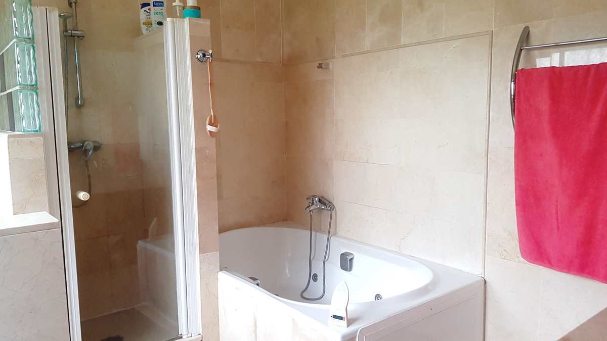 Huis te koop in Elviria | 5 slaapkamers H3710570