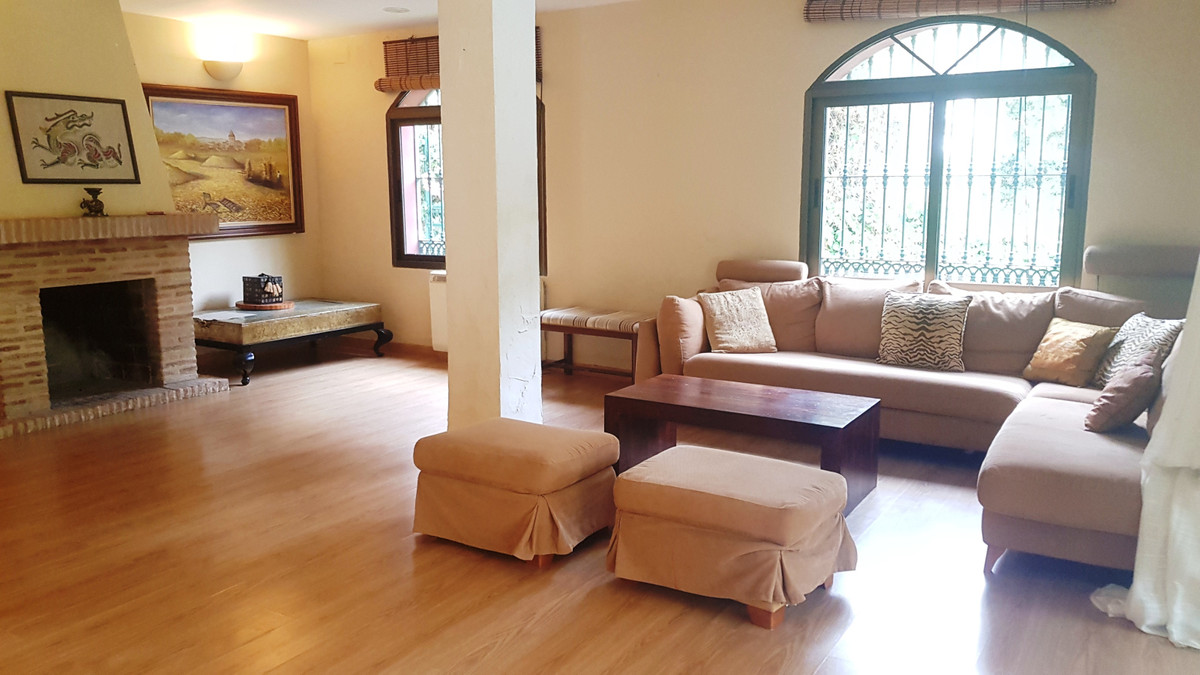 Huis te koop in Elviria | 5 slaapkamers H3710570