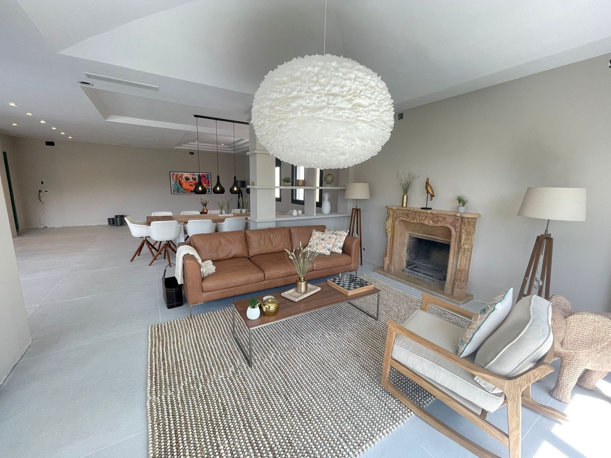 Huis te koop in Elviria | 7 slaapkamers H3985633