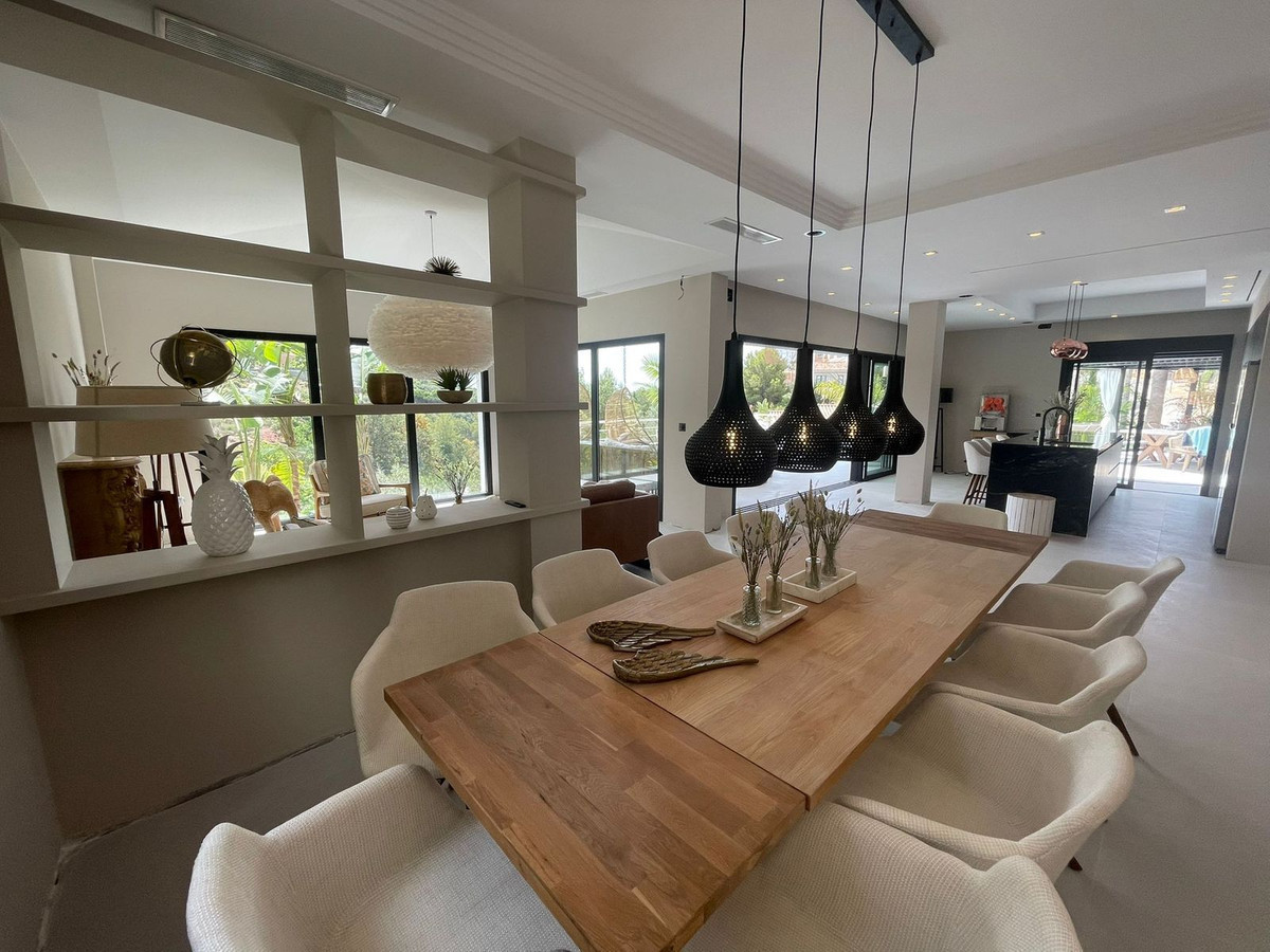 Huis te koop in Elviria | 7 slaapkamers H3985633