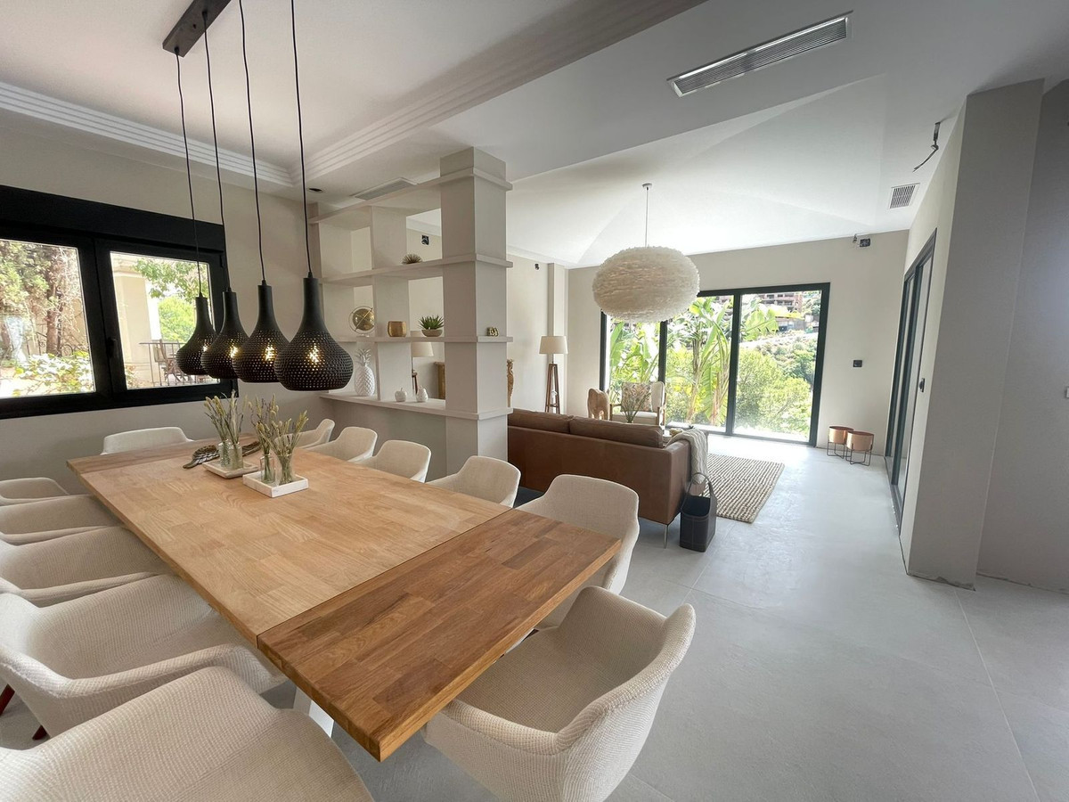 Huis te koop in Elviria | 7 slaapkamers H3985633