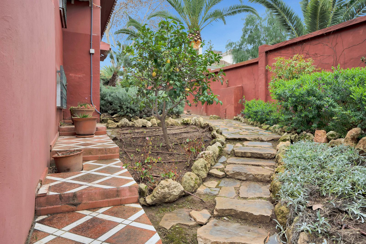 Property main view 44