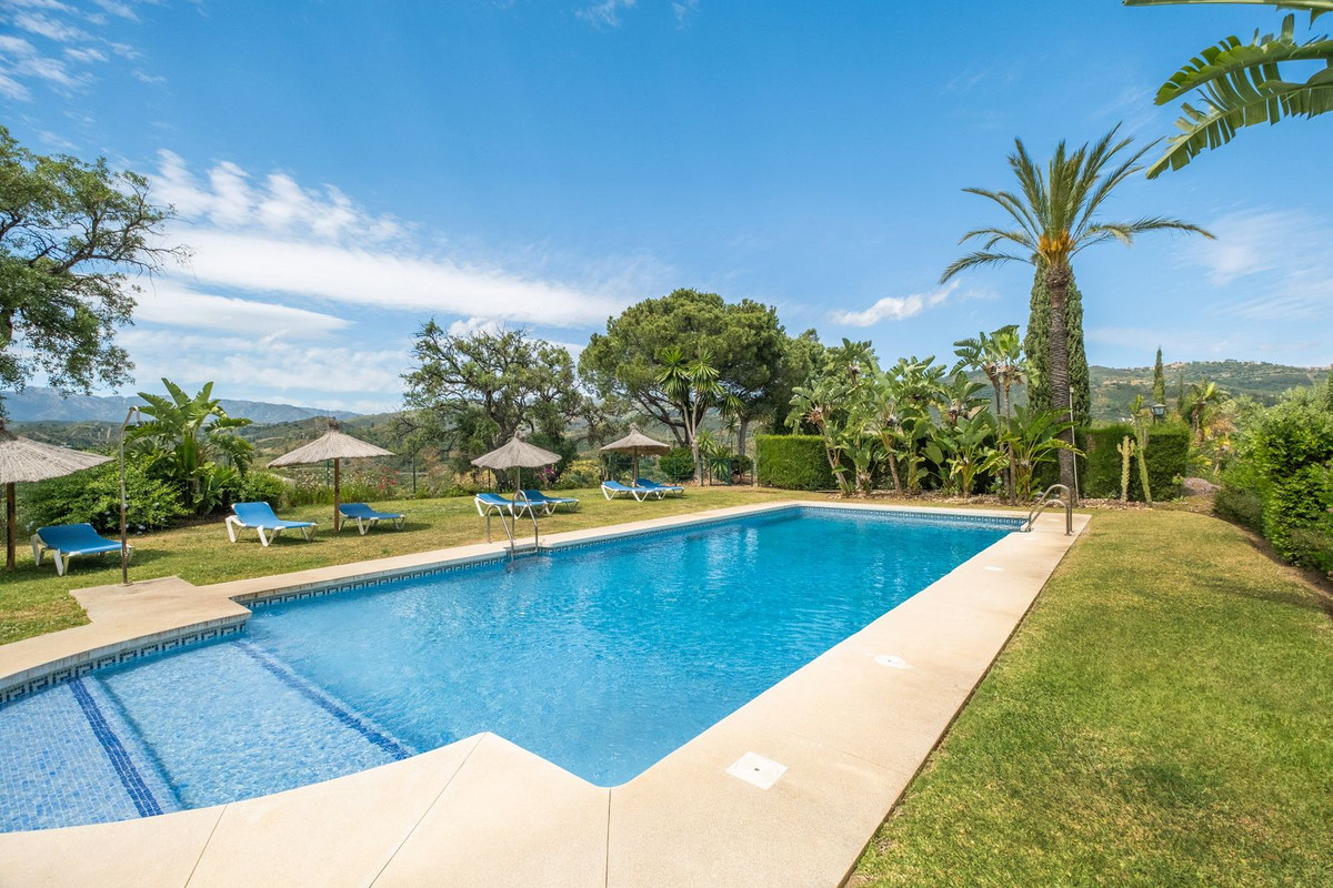 Semi-Vrijstaande Villa in Elviria-29