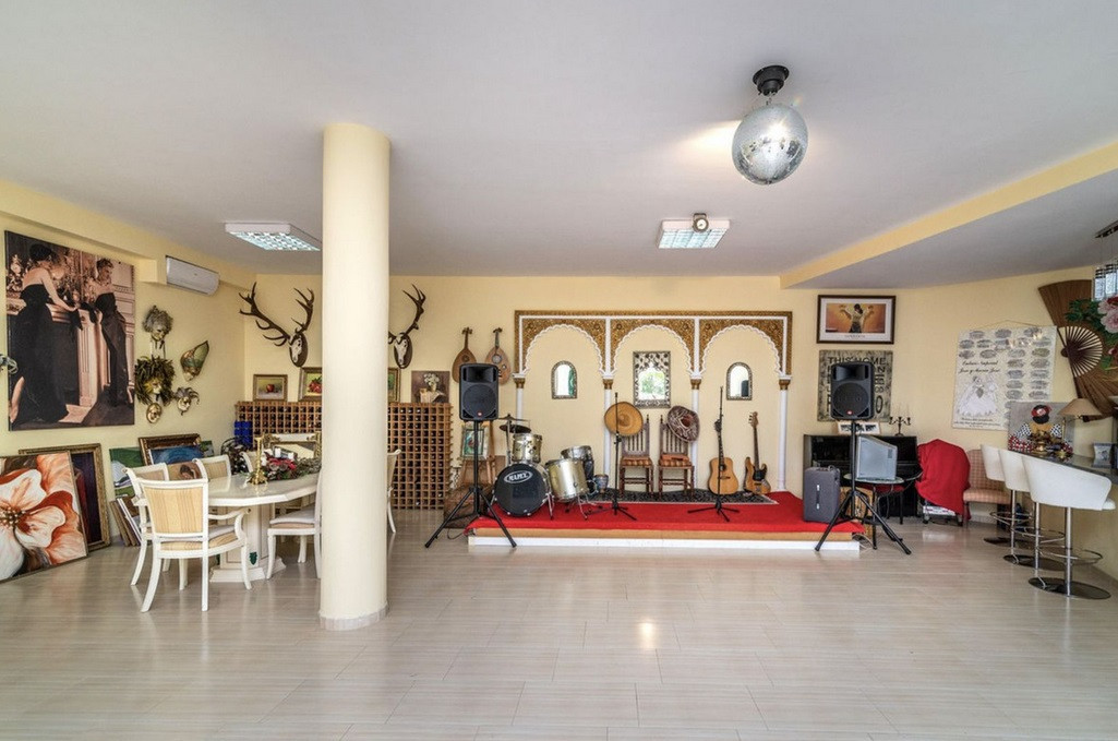 Huis te koop in Elviria | 5 slaapkamers H4867882