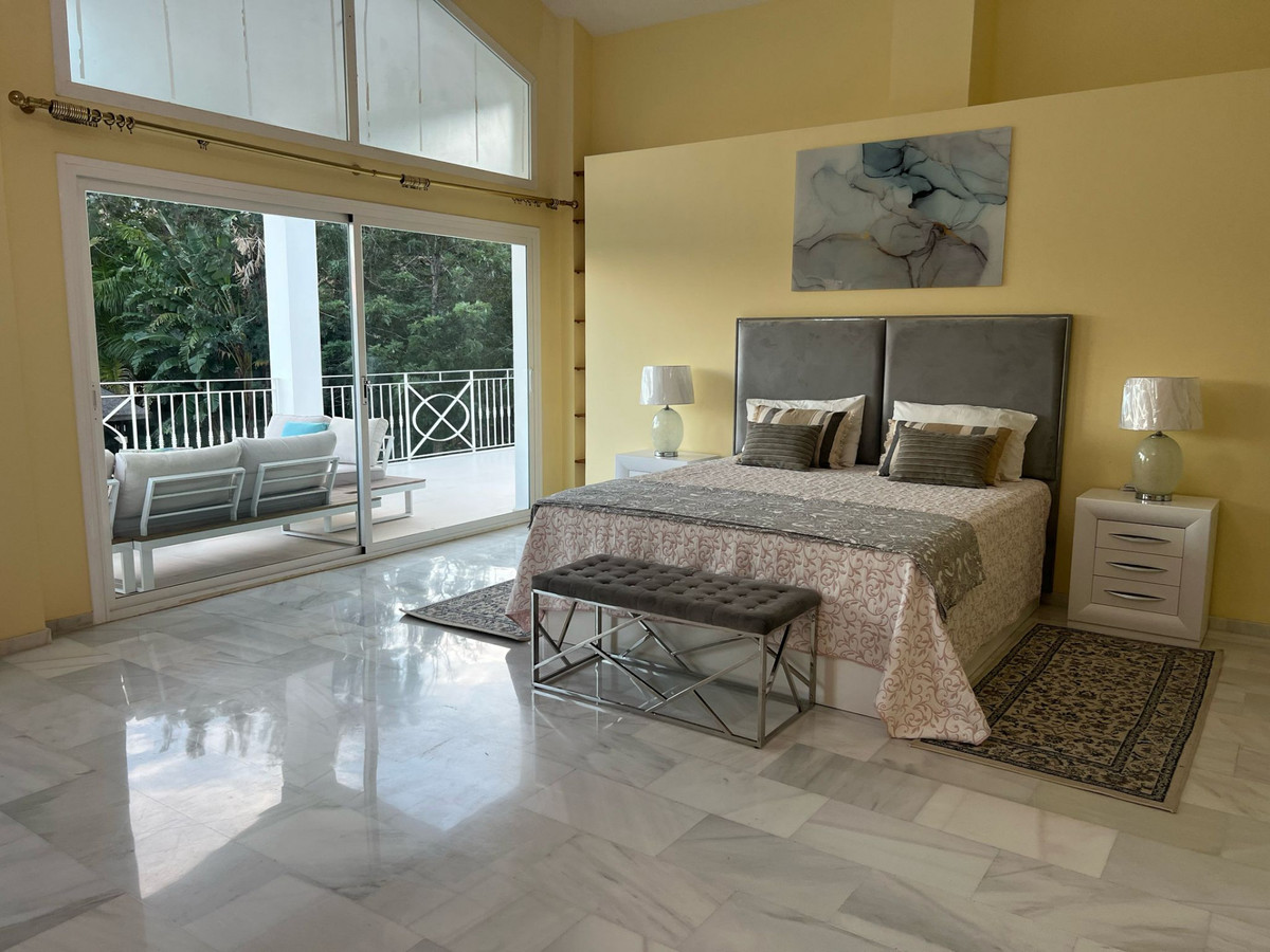 Huis te koop in Elviria | 5 slaapkamers H4867882