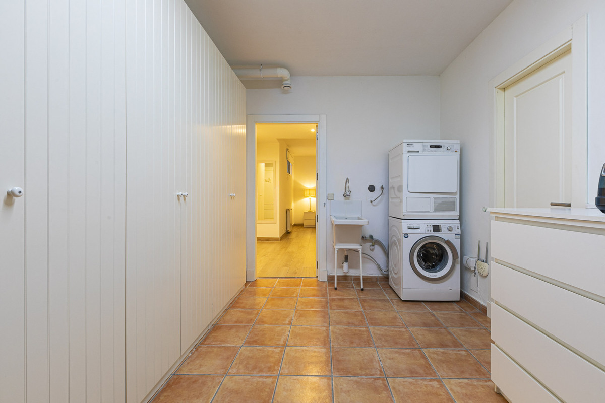 Huis te koop in Elviria | 5 slaapkamers H4876750