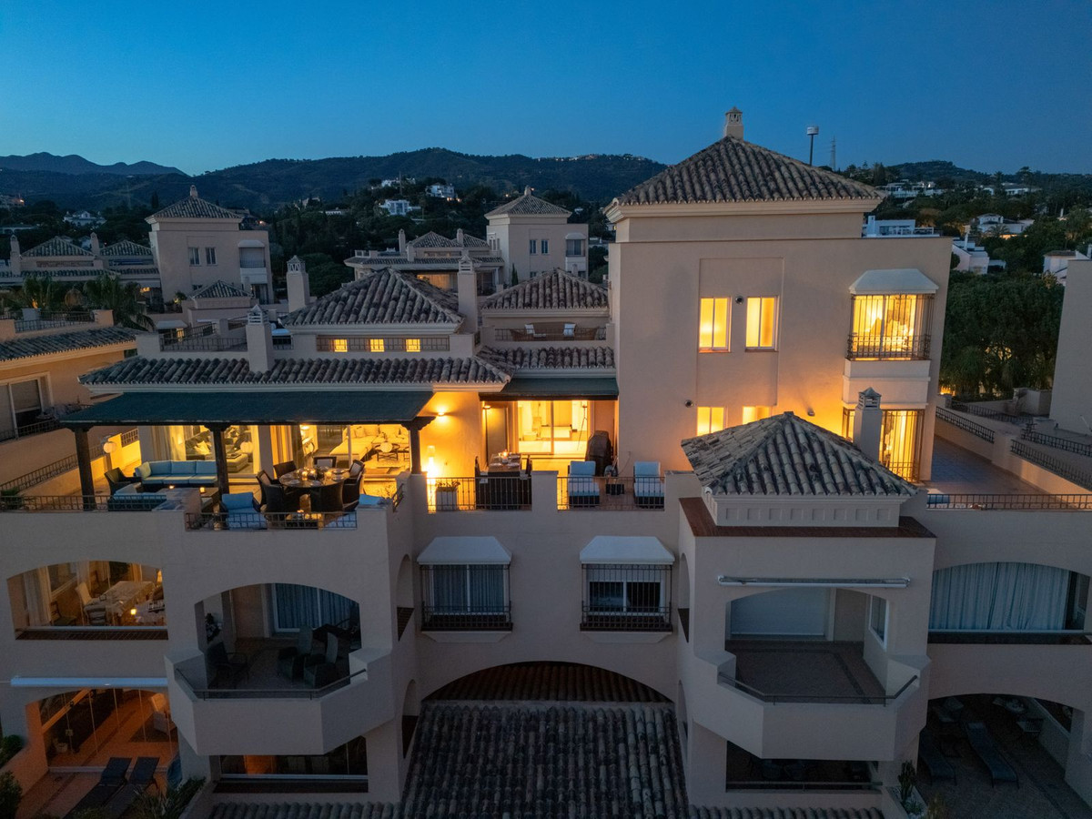 Penthouse Duplex for sale in Elviria | 4 bedrooms H4890589