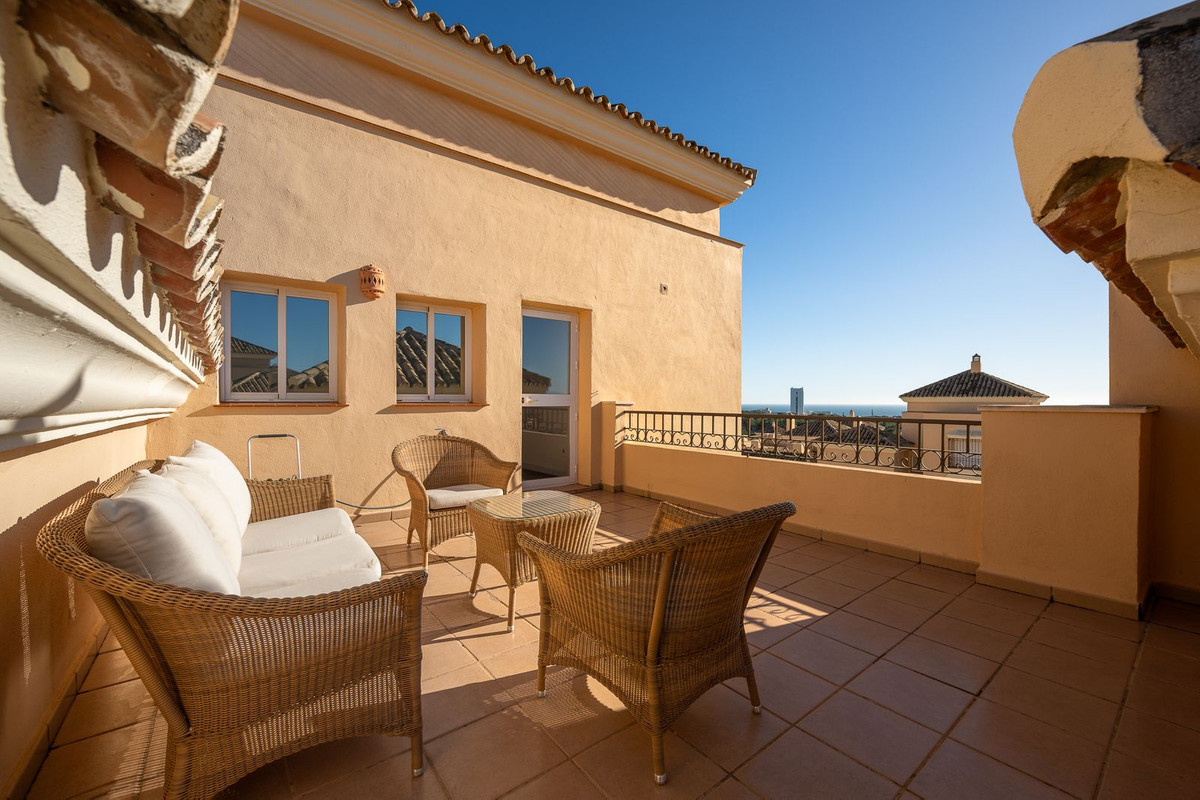 Penthouse Duplex for sale in Elviria | 4 bedrooms H4890589