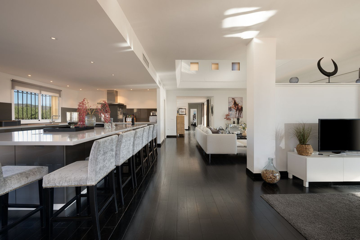 Penthouse Duplex for sale in Elviria | 4 bedrooms H4890589