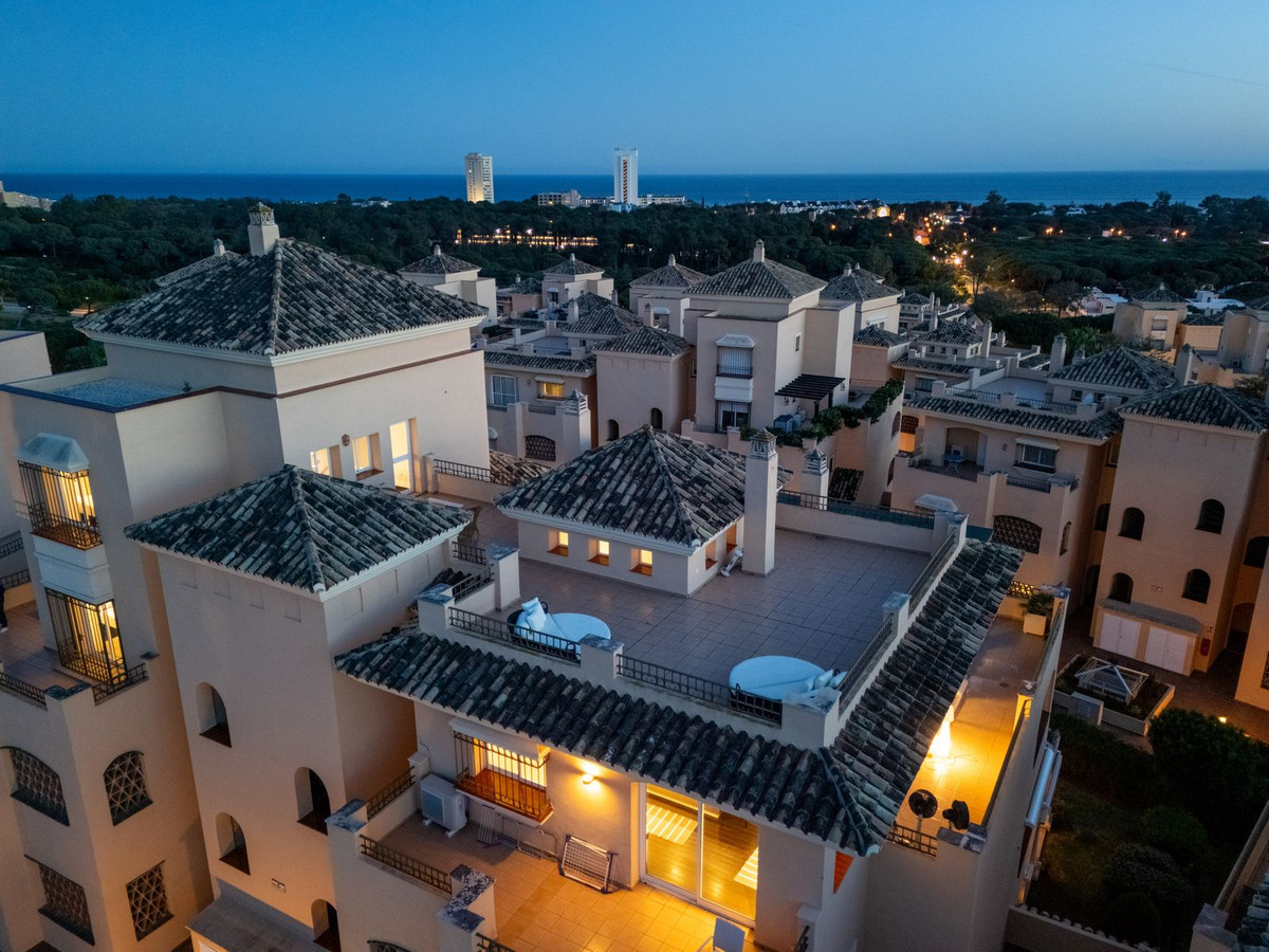 Penthouse Duplex for sale in Elviria | 4 bedrooms H4890589