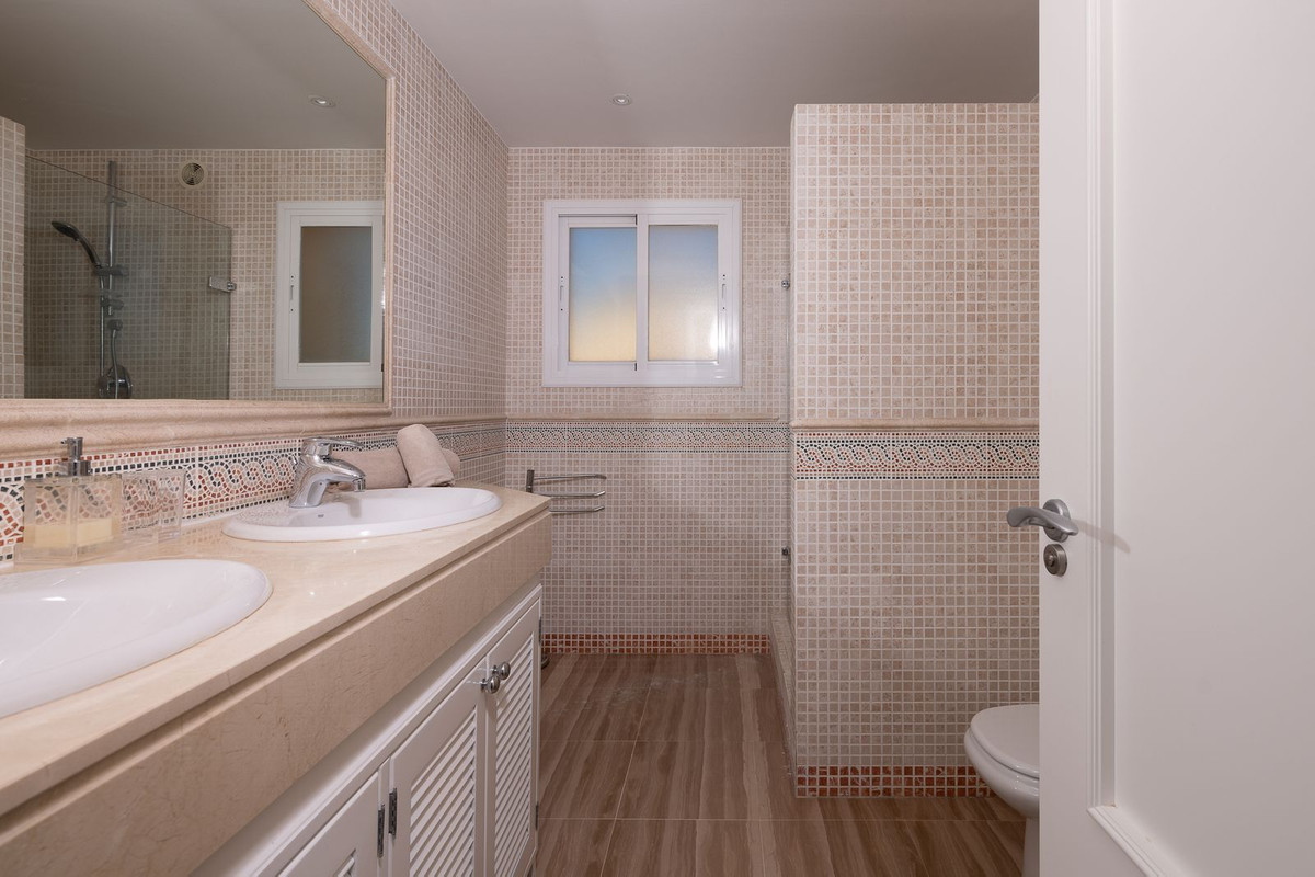 Penthouse Duplex for sale in Elviria | 4 bedrooms H4890589