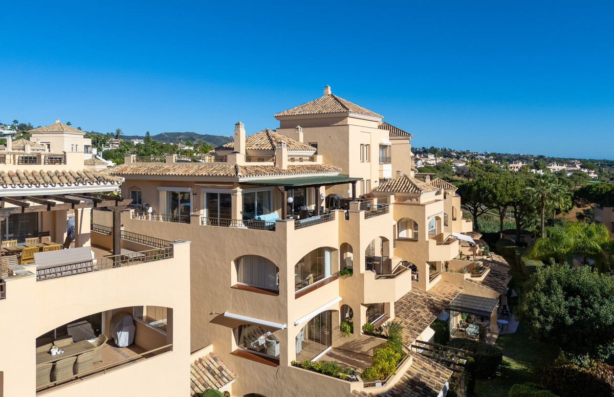 Penthouse Duplex for sale in Elviria | 4 bedrooms H4890589