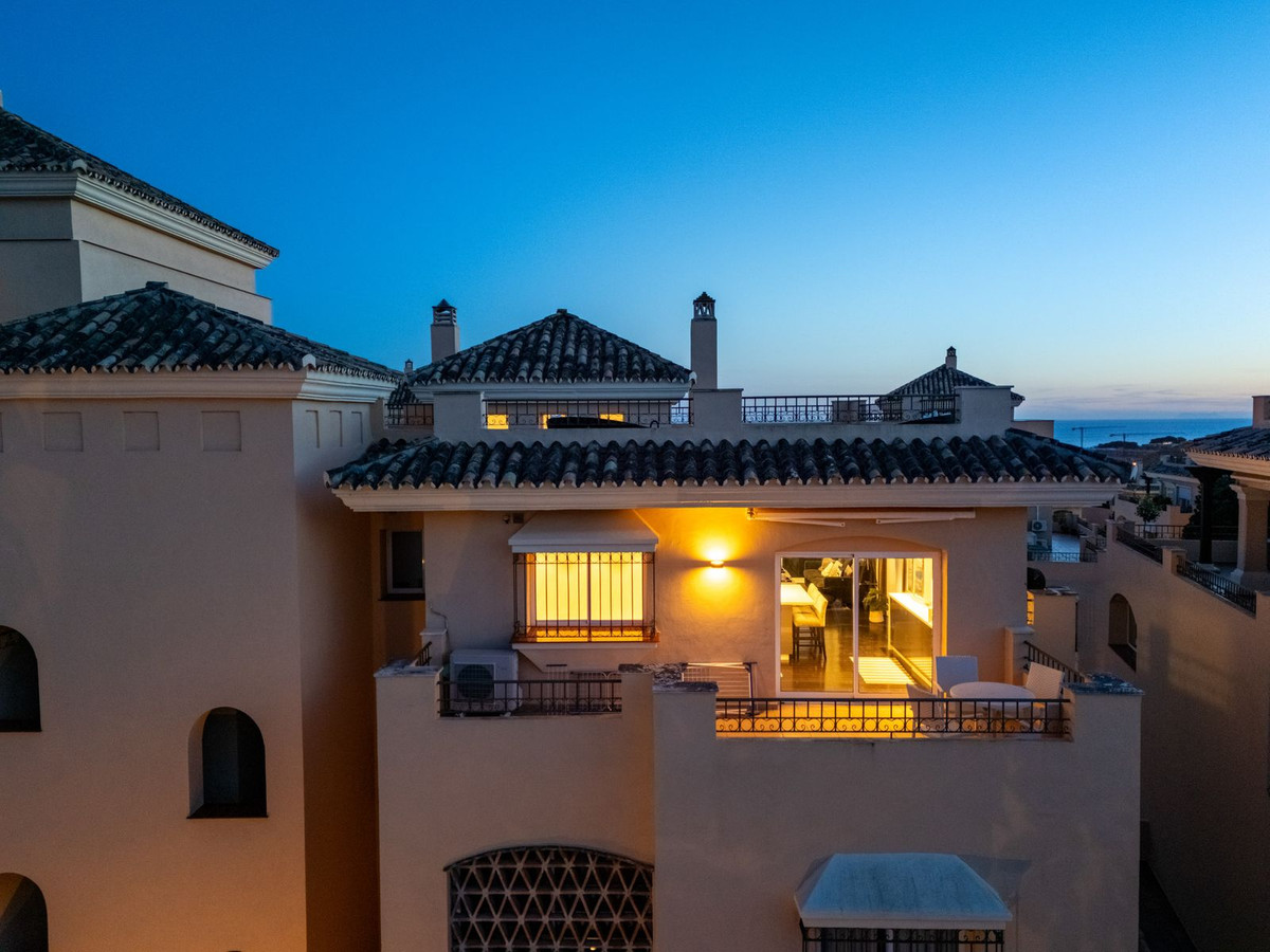 Penthouse Duplex for sale in Elviria | 4 bedrooms H4890589