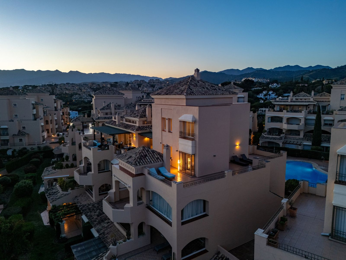 Penthouse Duplex for sale in Elviria | 4 bedrooms H4890589