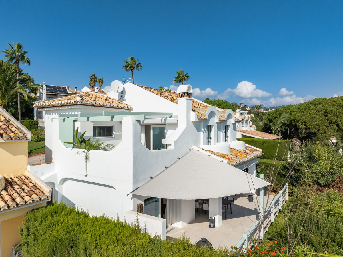 Semi-Vrijstaande Villa in Elviria-39