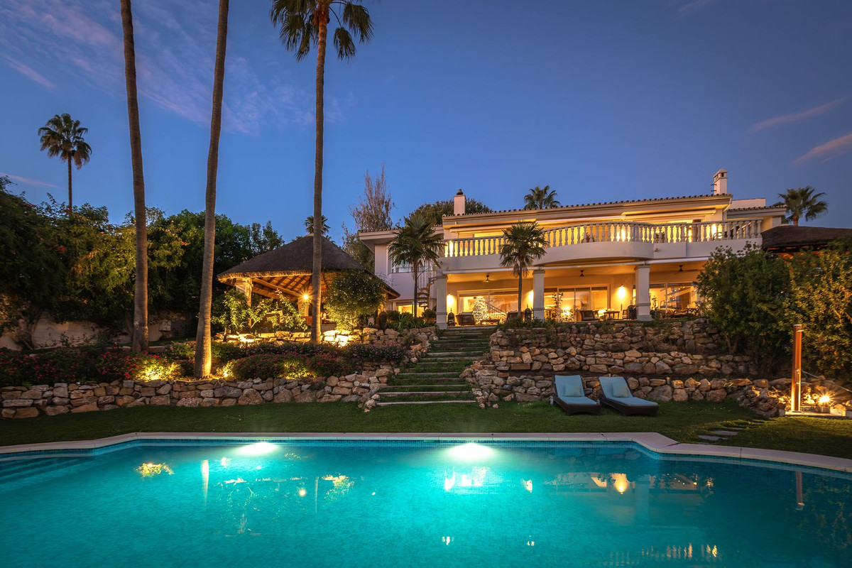 Vrijstaande Villa in Elviria-59